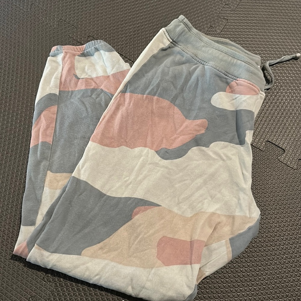 Grey State Capri Joggers